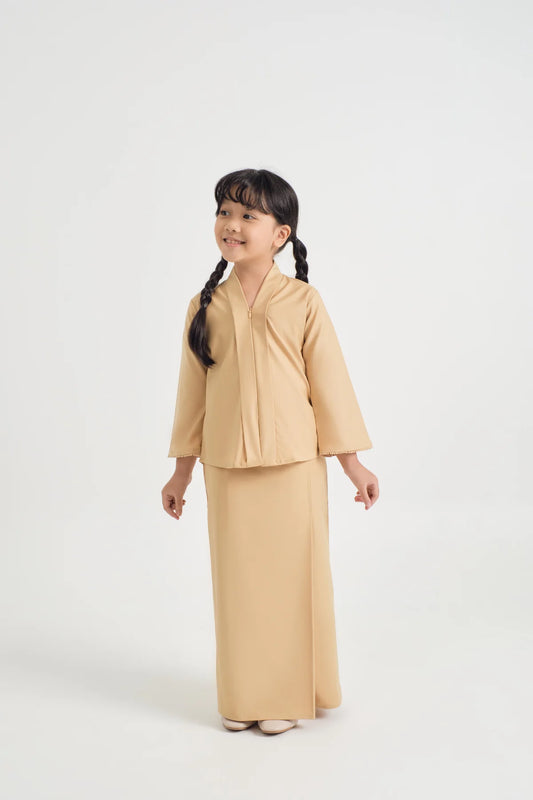 GIRL KEBAYA - GOLDEN ROD